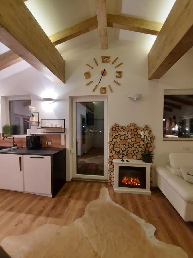 Auszeit Steiraland Penthouse 9 Mit Grossen Balkon Und Parkplatz Apartment Леобен Екстериор снимка