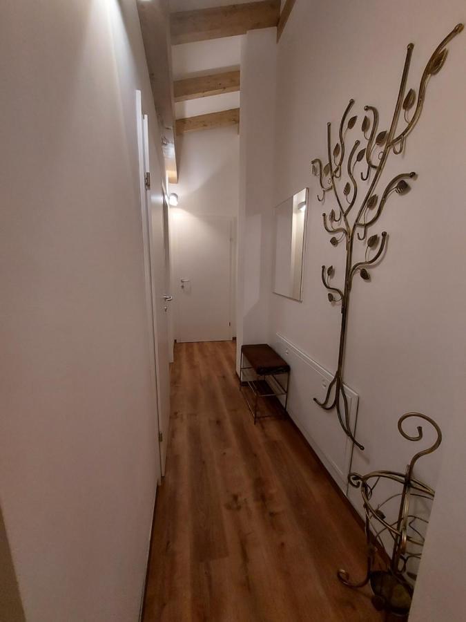 Auszeit Steiraland Penthouse 9 Mit Grossen Balkon Und Parkplatz Apartment Леобен Екстериор снимка